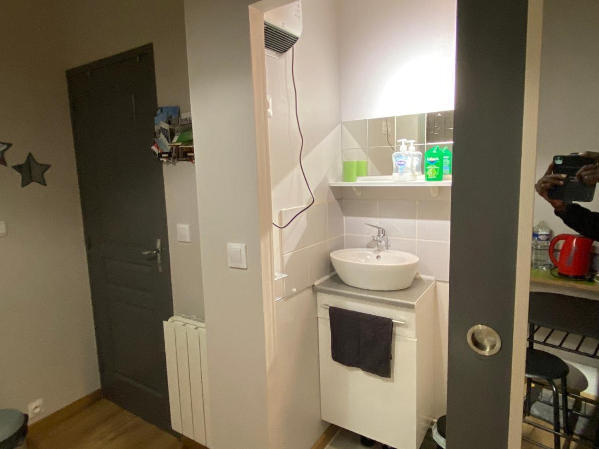 Sympathique Logement En Rez-De-Chausse, De 21M 2 Beauvais Kültér fotó