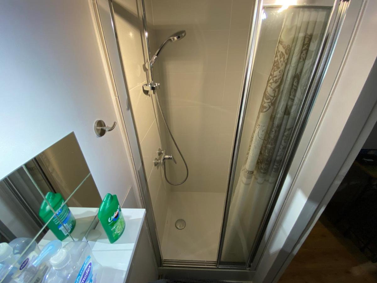 Sympathique Logement En Rez-De-Chausse, De 21M 2 Beauvais Kültér fotó