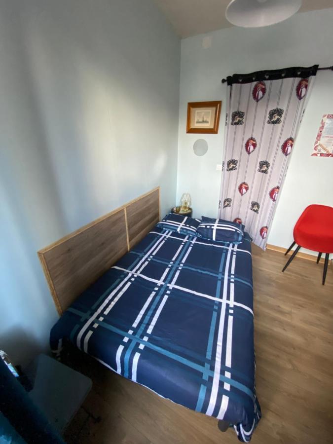 Sympathique Logement En Rez-De-Chausse, De 21M 2 Beauvais Kültér fotó